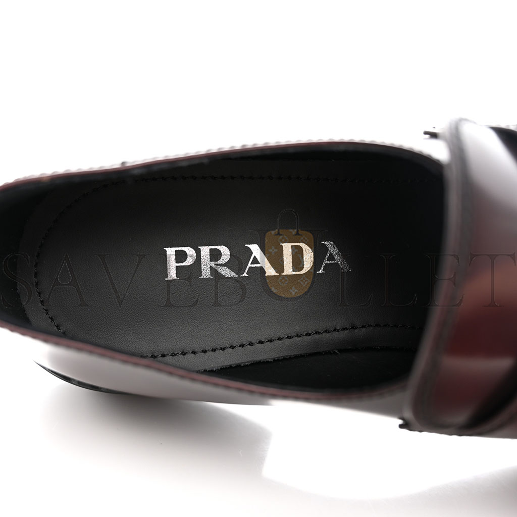 Pra*a spazzolato metal triangle logo 50mm loafers 39 bruciatio fume