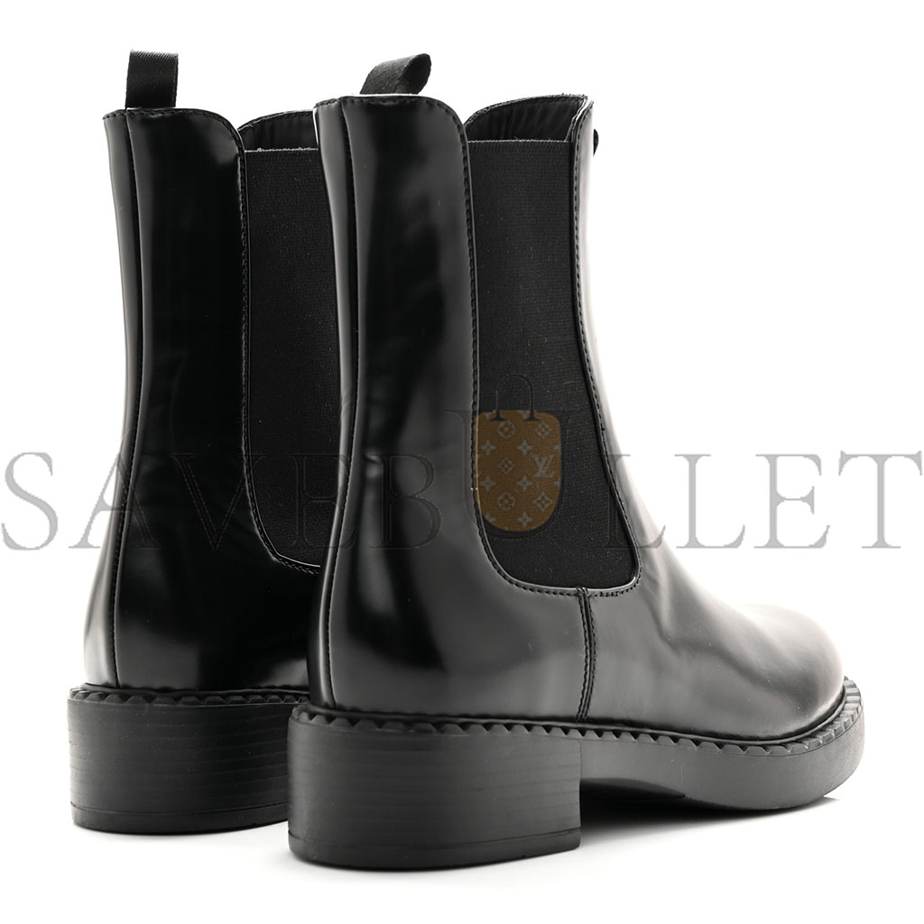 Pra*a spazzolato metal triangle logo 50mm chelsea boots 38 black