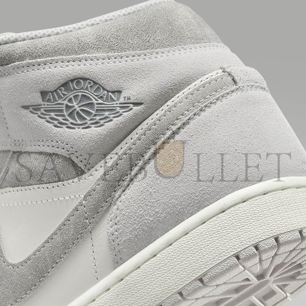 AIR JORDAN 1 MID SE FQ7720-002