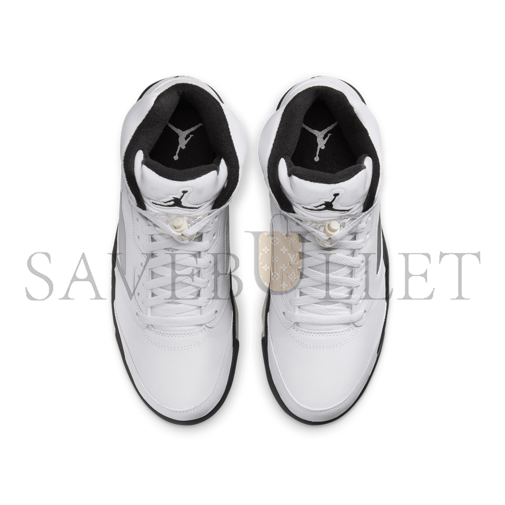 AIR JORDAN 5 RETRO WHITE AND BLACK DD0587-110