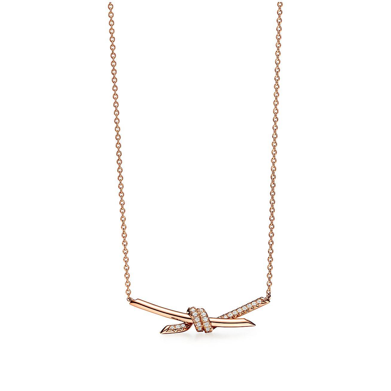 T*f*ny knot pendant in rose gold with diamonds