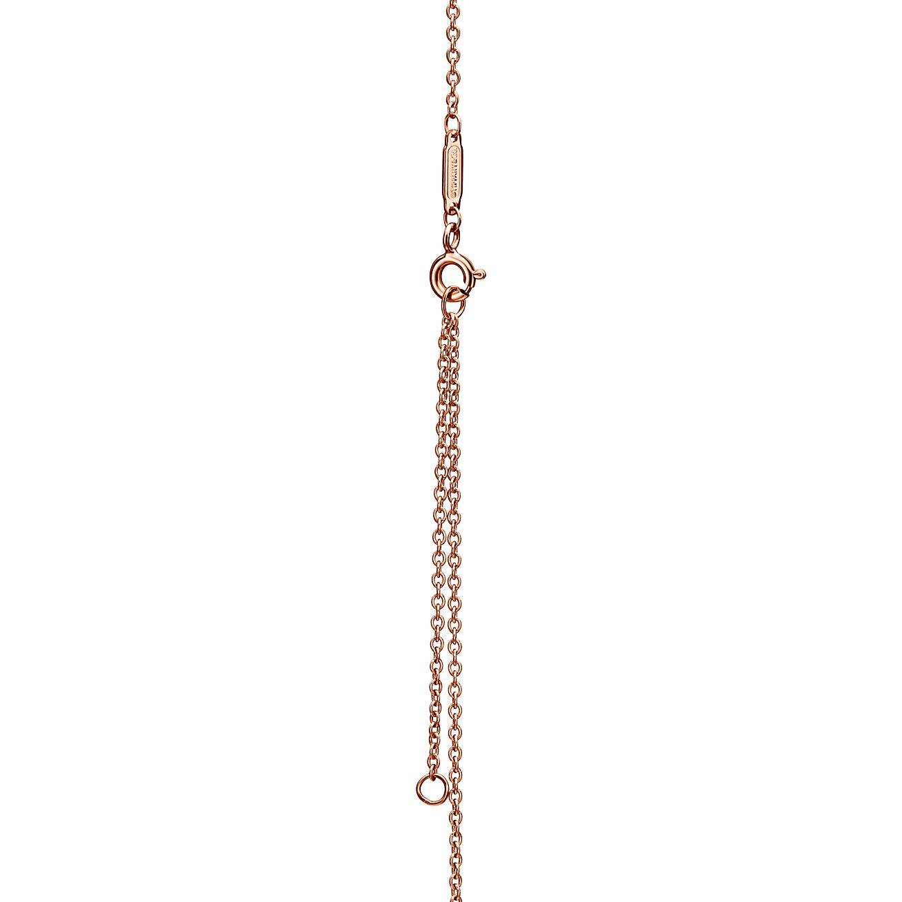 T*f*ny knot pendant in rose gold with diamonds