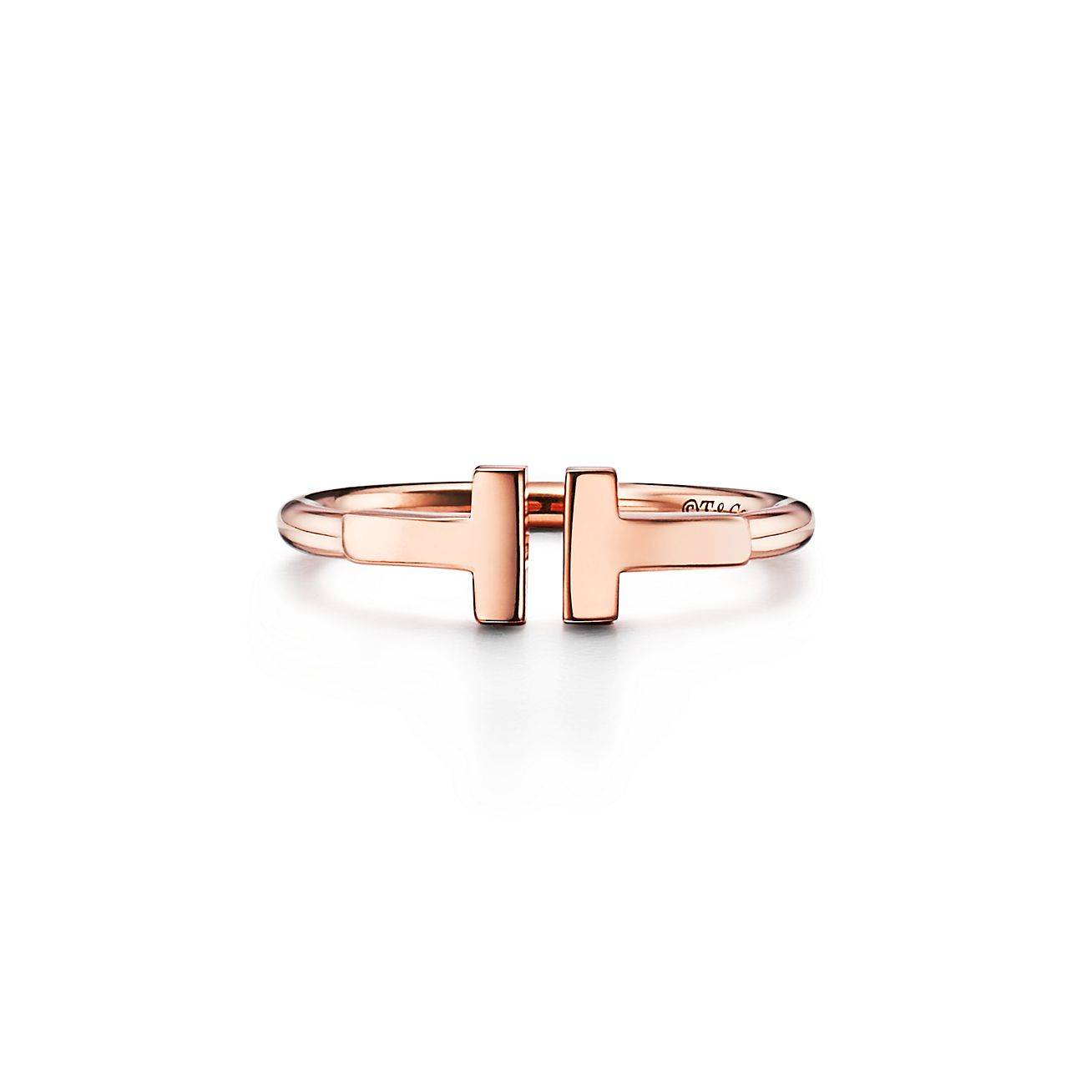 T*f*ny t wire ring in 18k rose gold