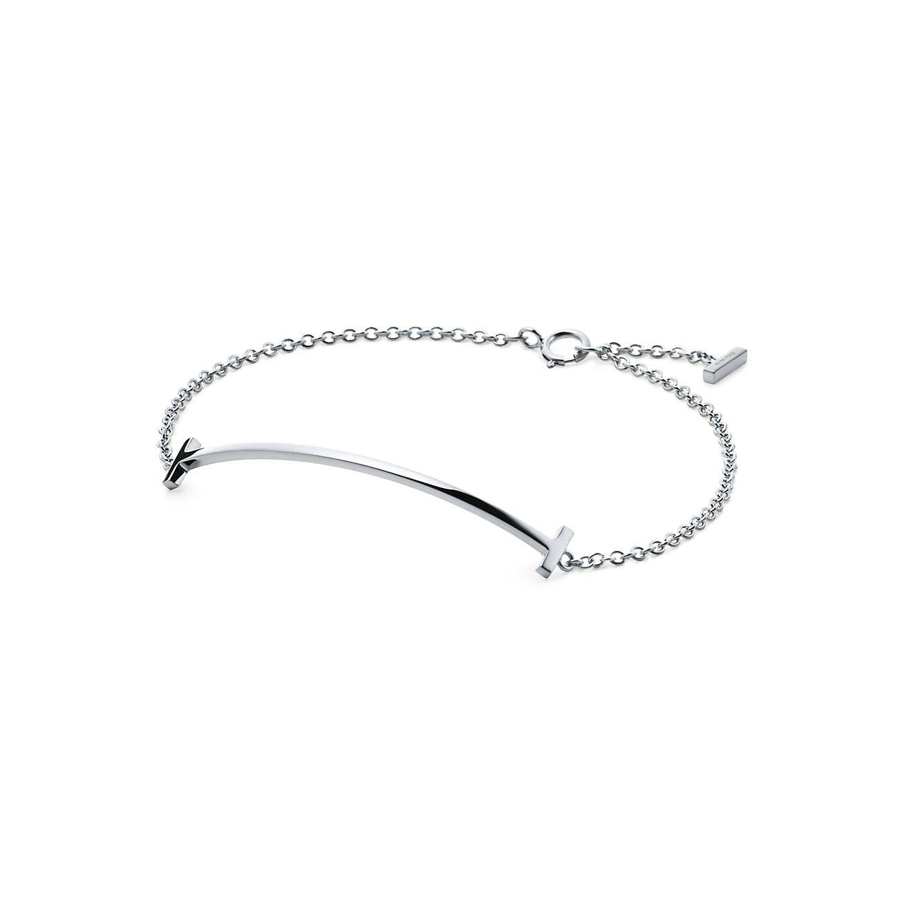 T*f*ny t smile bracelet in white gold