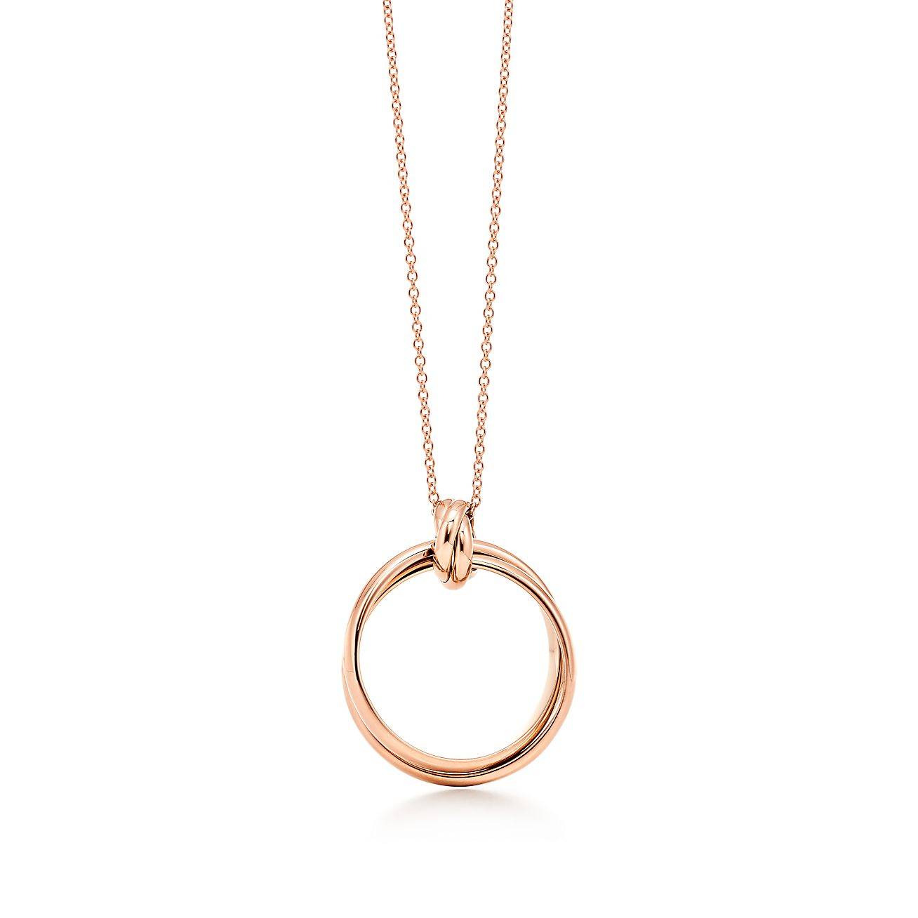 T*f*ny  palomas melody circle pendant