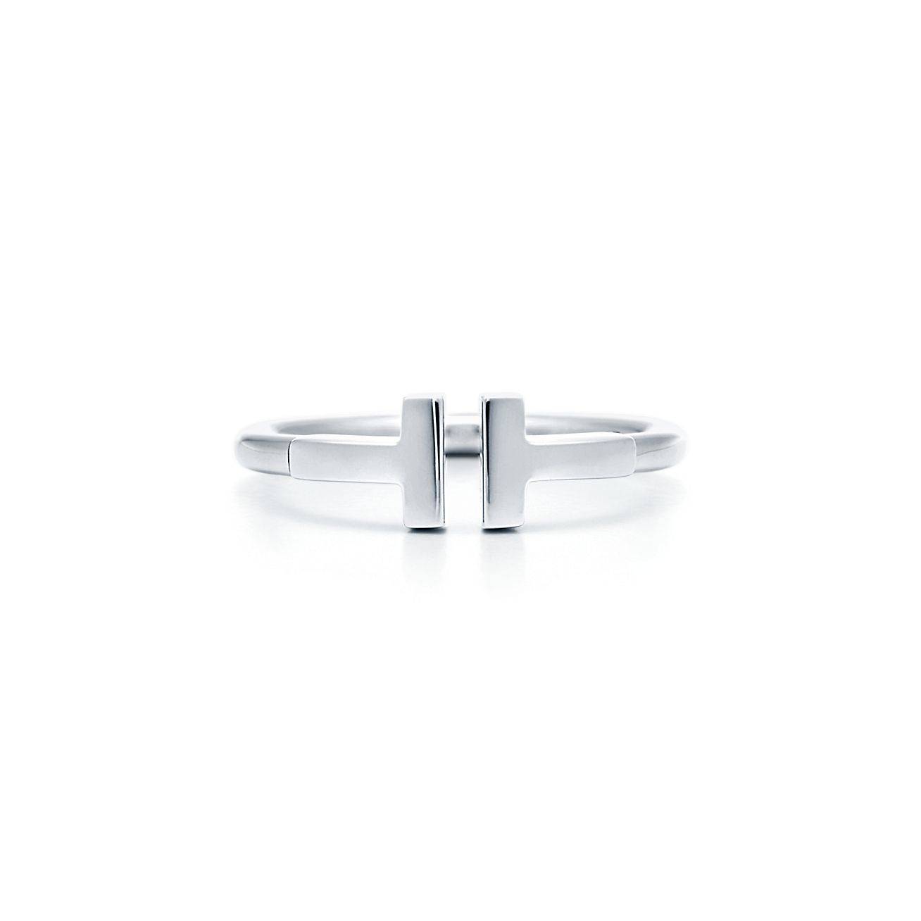 T*f*ny t wire ring in 18k white gold