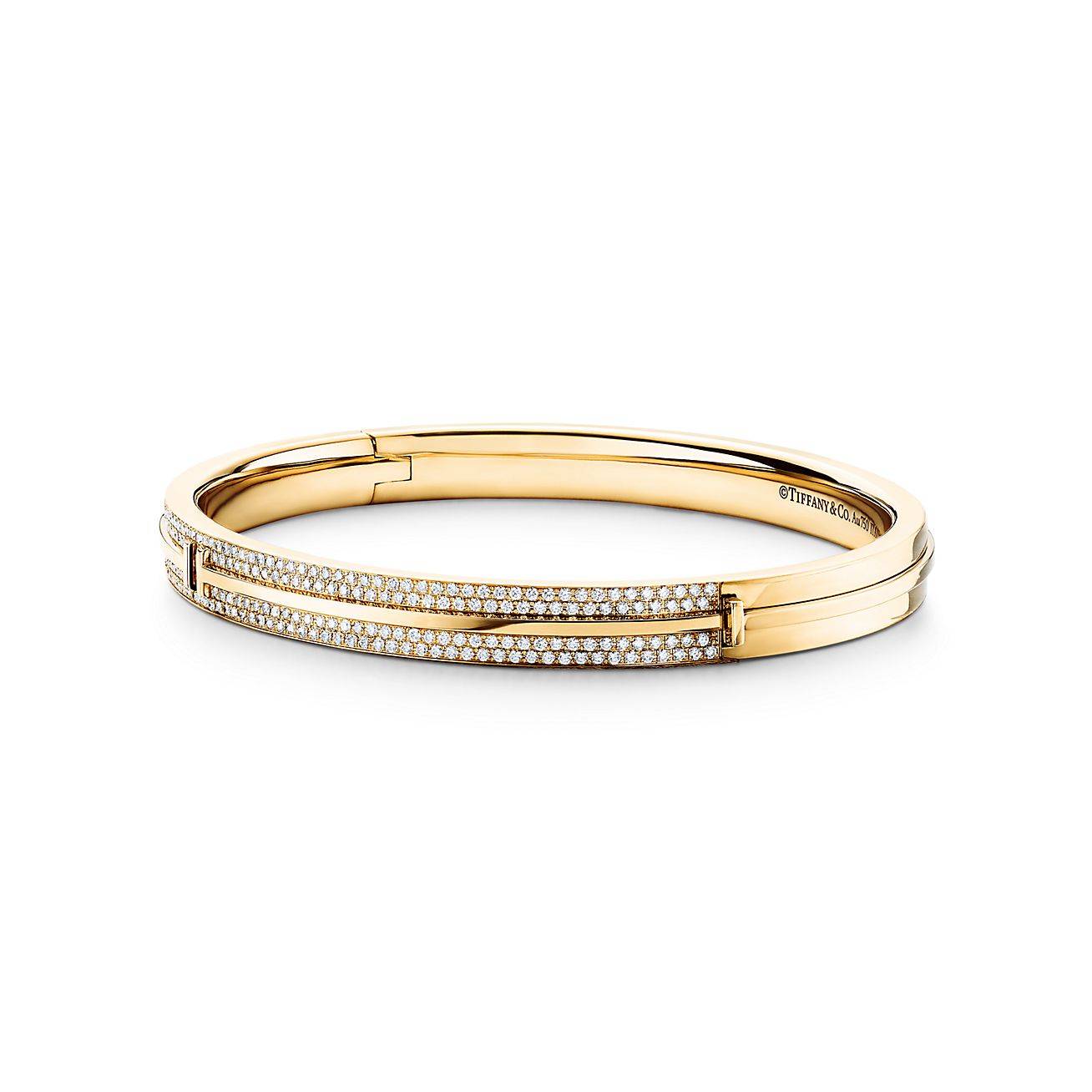 T*f*ny t pavé diamond hinged bangle in 18k gold