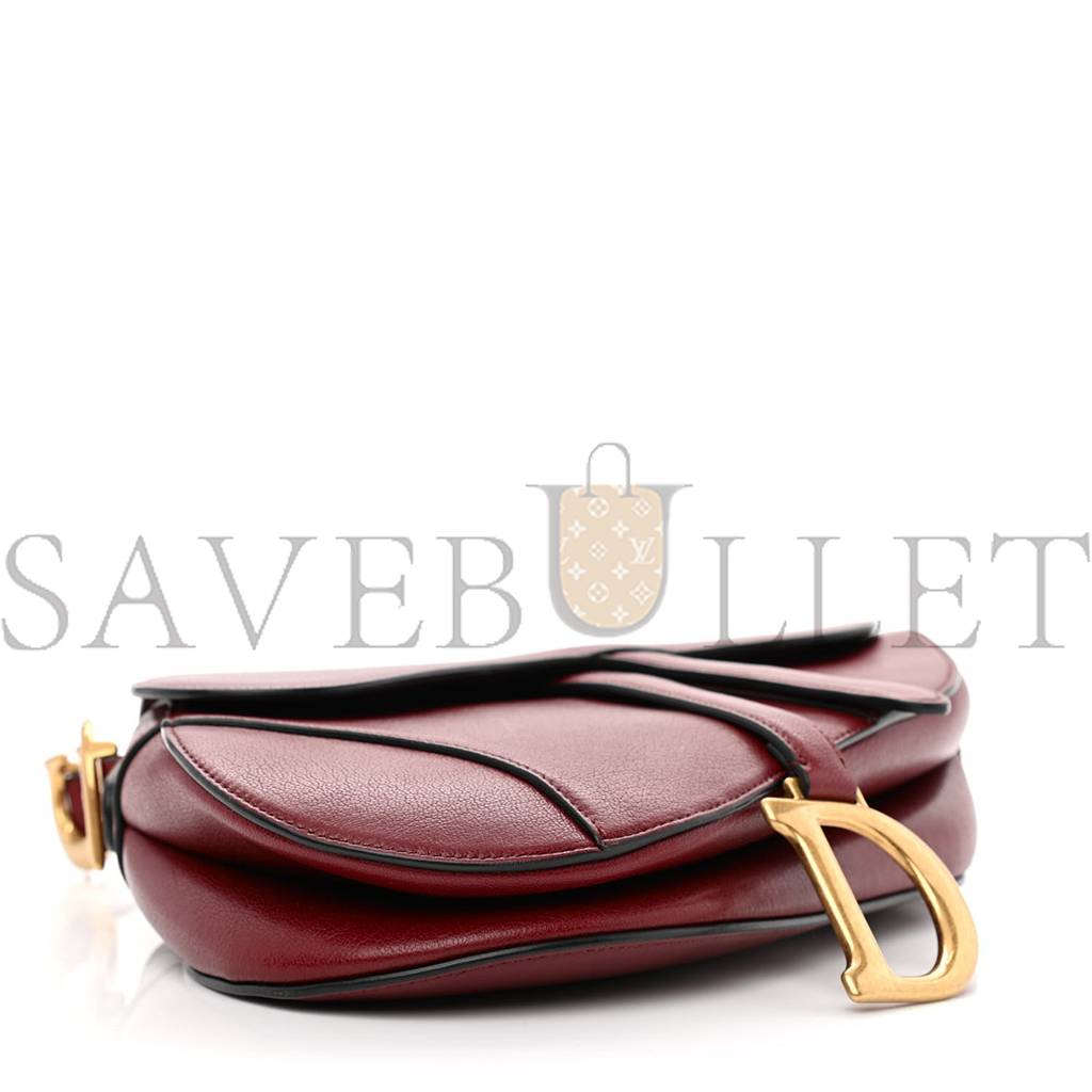 D*or grained calfskin saddle bag red (23*20*7cm)