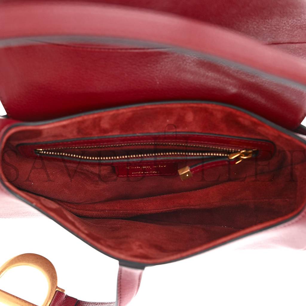 D*or grained calfskin saddle bag red (23*20*7cm)