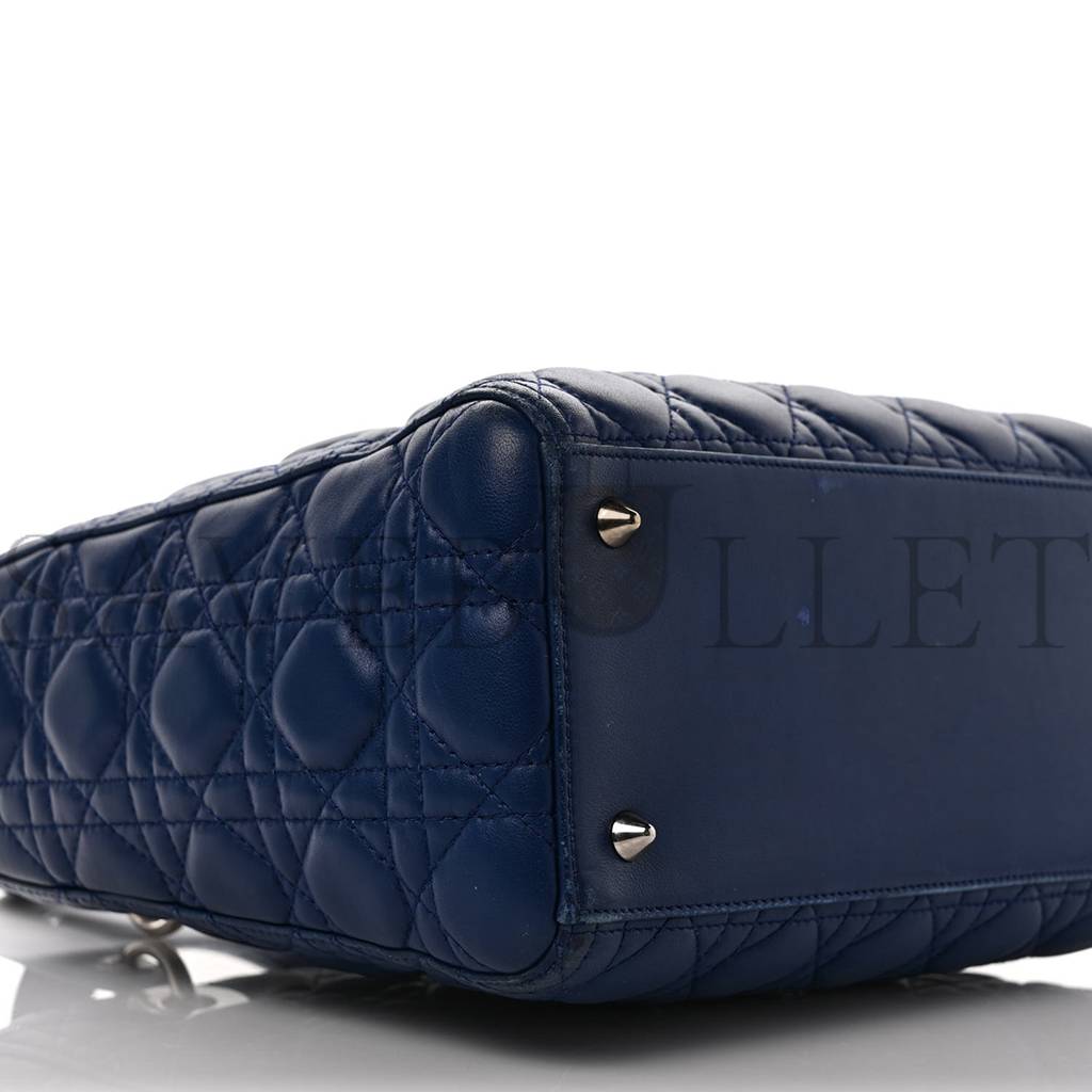 D*or lambskin cannage medium lady D*or navy (24*20*11.4cm)