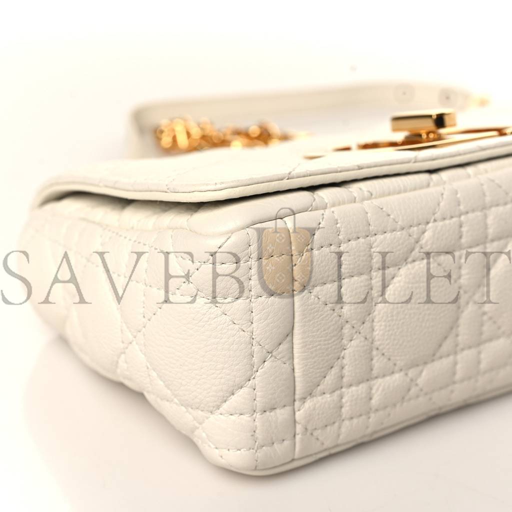 D*or calfskin cannage small caro bag ivory (20*11*7.6cm)