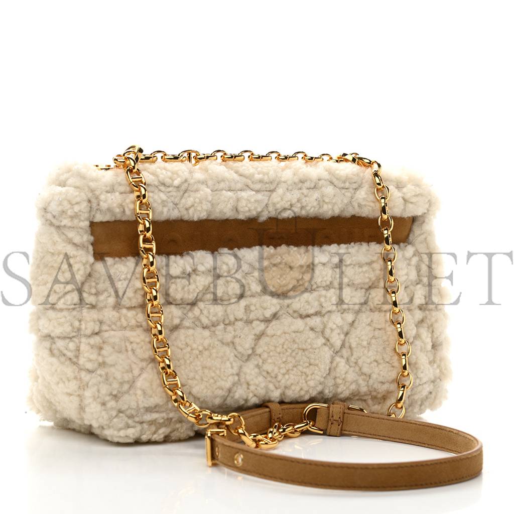 D*or shearling cannage medium caro bag natural (28*17*9.5cm)