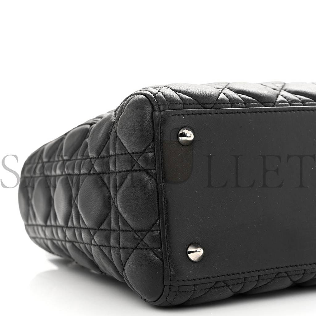 D*or lambskin cannage medium lady D*or black (23*20*11.4cm)