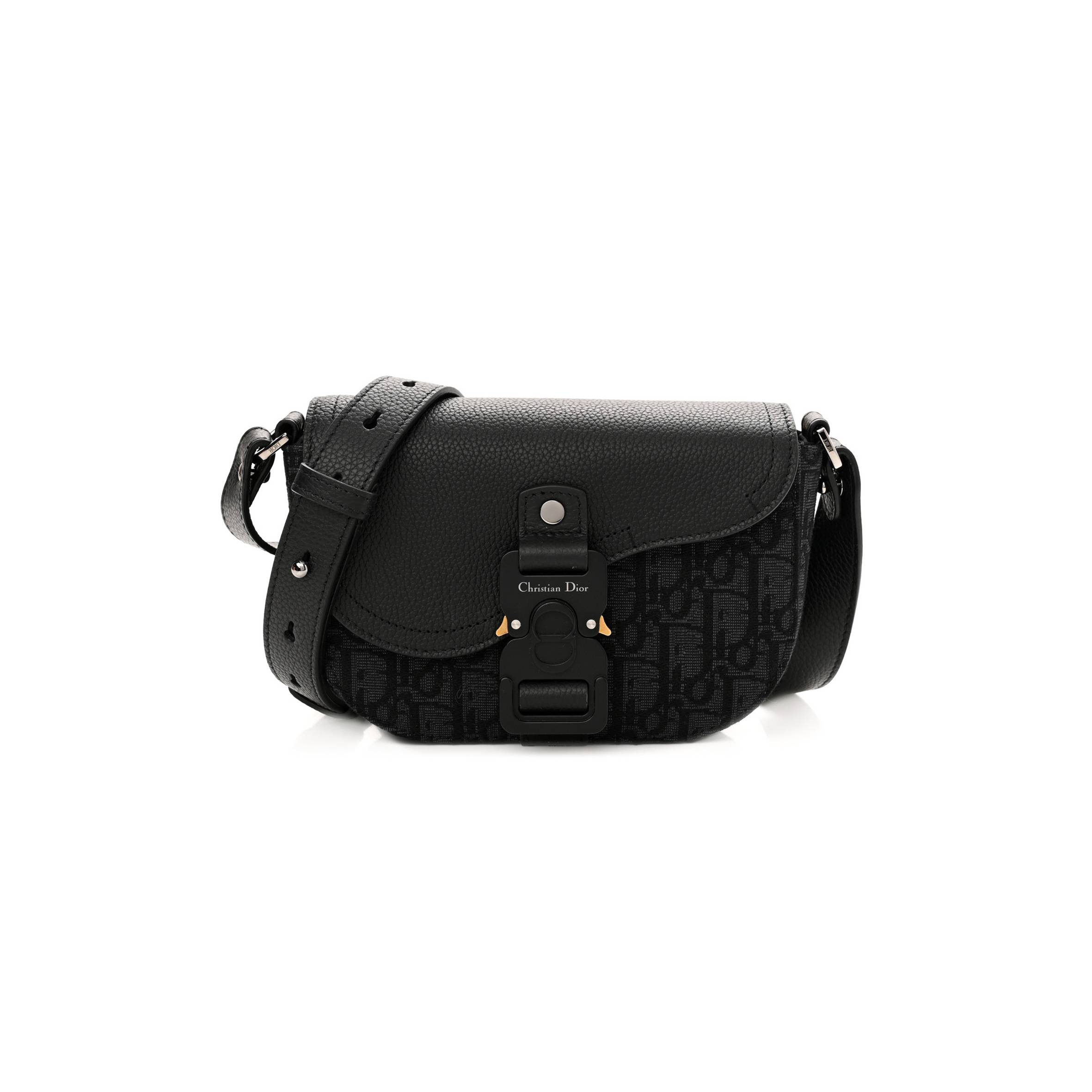 D*or grained calfskin oblique saddle pouch black (18*13*5.1cm)