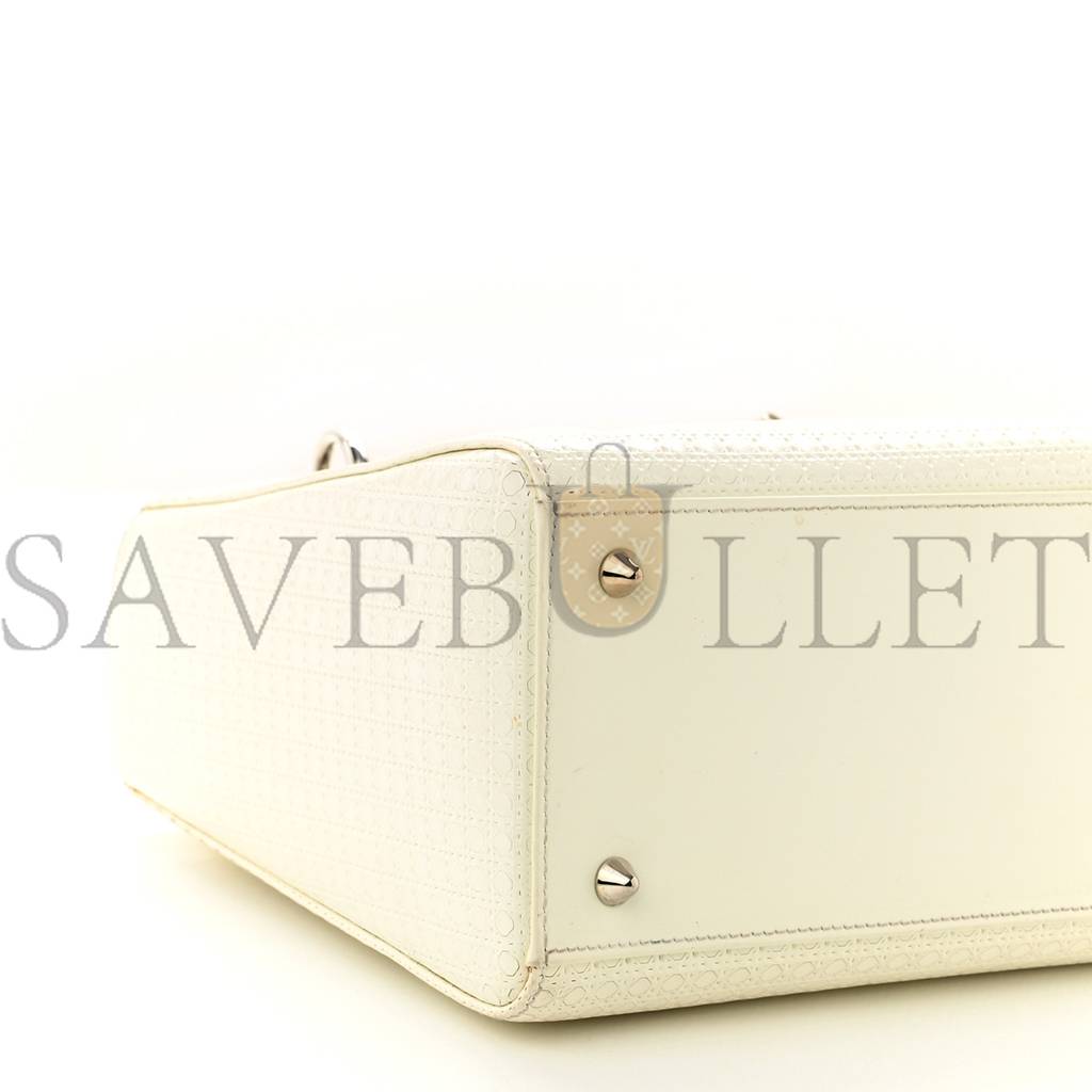 D*or patent micro-cannage medium lady D*or white (24*21*12.1cm)