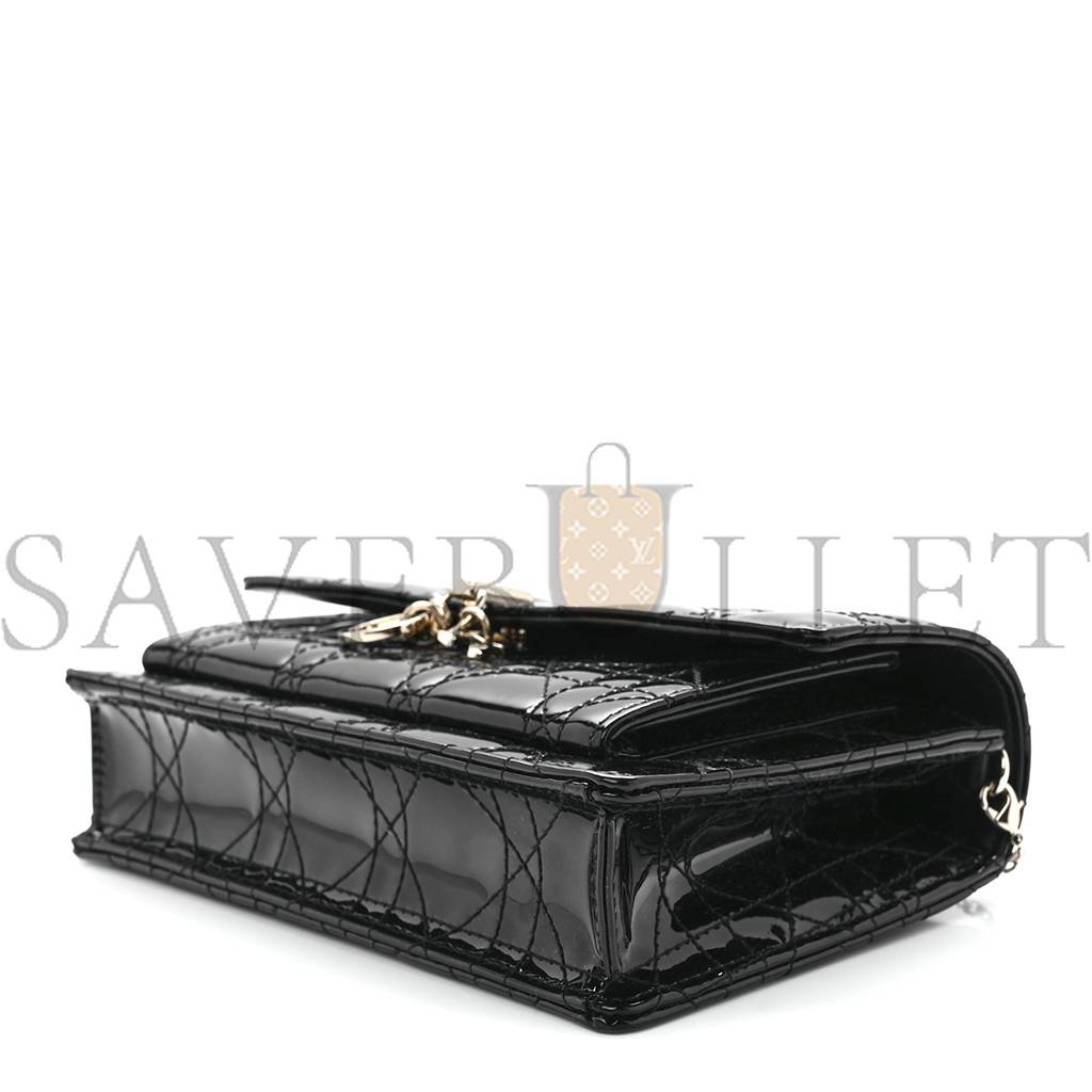 D*or patent cannage lady D*or chain pouch black (19*13*4.4cm)